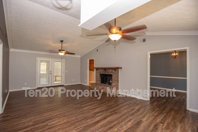 Foto del edificio - 7664 Northfield Dr