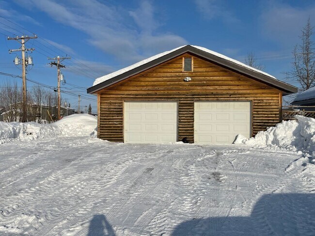 Foto del edificio - 2bd, 2 Bath Home for Rent in North Pole - FUEL INCLUDED!