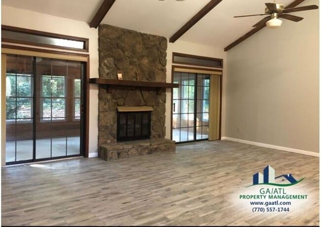 Photo - Spacious home in Stone Mountain with sunroom