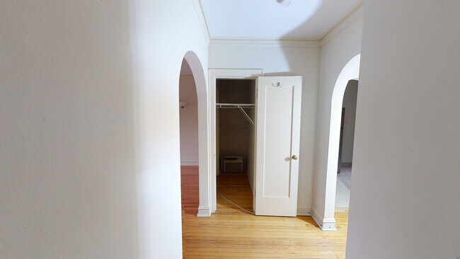 Foto del edificio - 1824 N Lincoln Park W