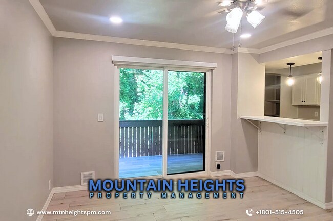 Foto del edificio - 6841 Countrywoods Cir