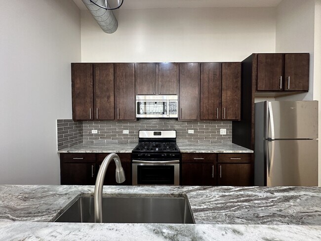 Foto del edificio - 1432 W 21st St