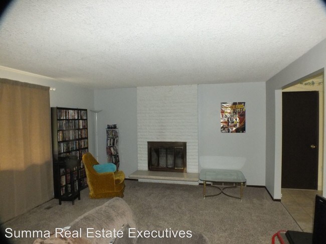 Foto del edificio - 990 Beatrice Ave