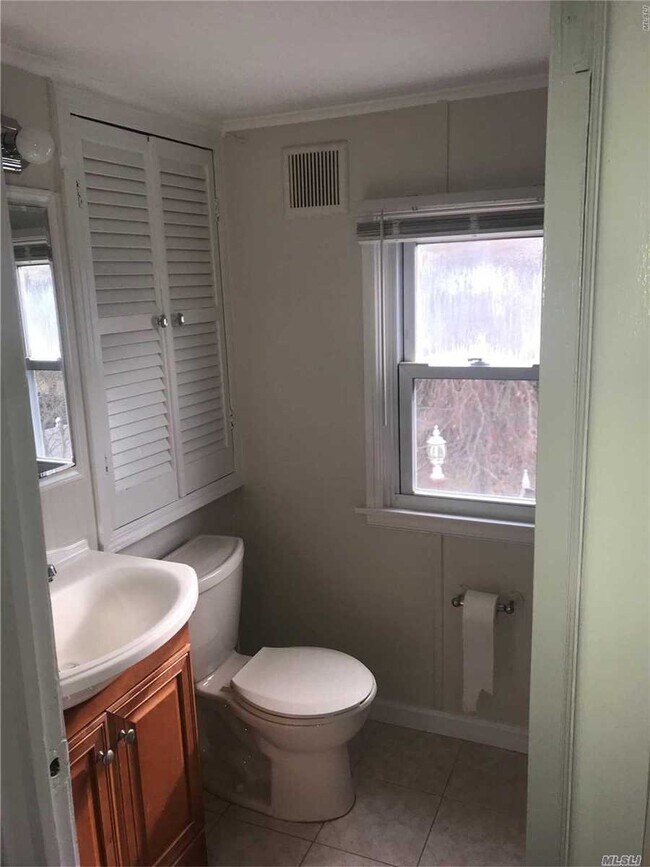 Foto del edificio - 26 Long St