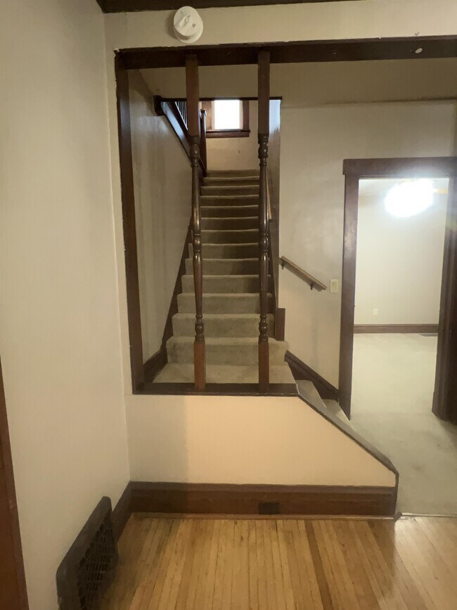 Foto del edificio - 303 Valeria St