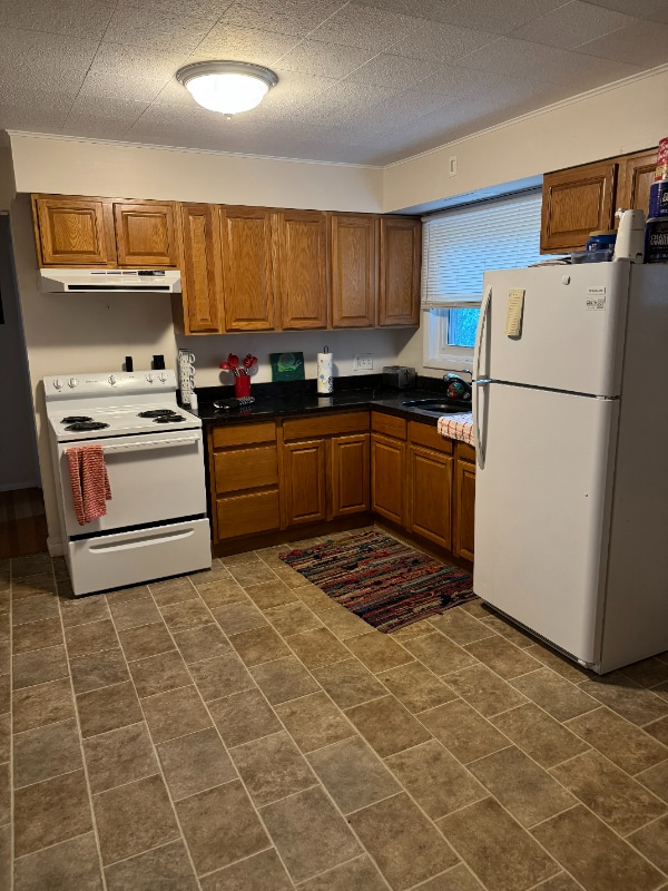 Building Photo - 61 Vandenburgh Ave