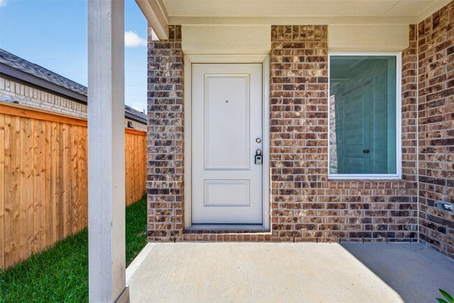 Building Photo - 28522 Golden Hay Dr