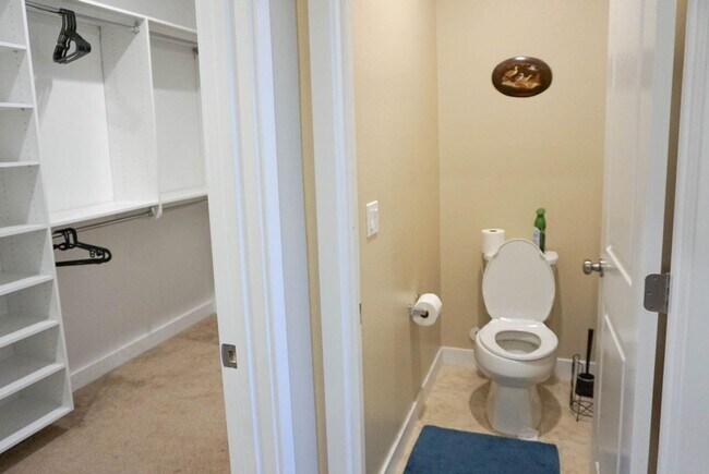 Building Photo - Beautiful Santee Condo