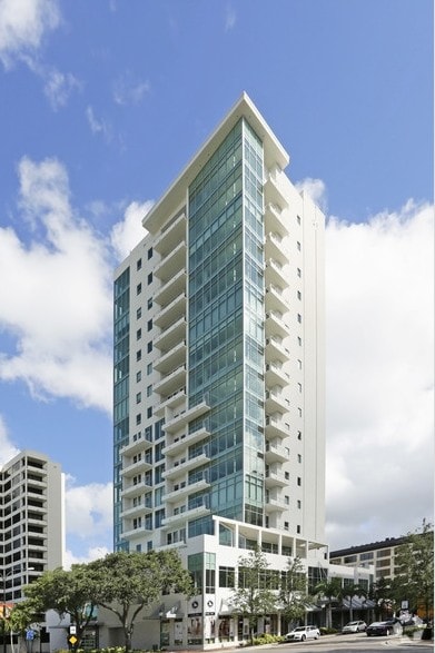 Building Photo - The Jewel