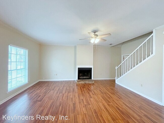 Building Photo - 3 br, 2.5 bath House - 15381 Summerwood Ave.