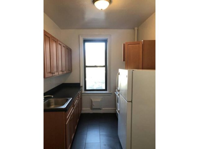 Primary Photo - 85-50 Forest Pkwy