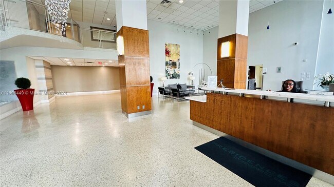 Building Photo - 3000 S Ocean Dr