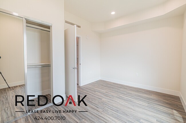 Foto del edificio - 1037 Dewey Ave