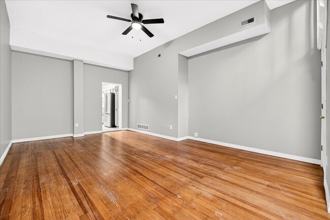 Building Photo - 2352 S 10th St