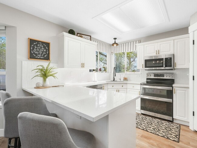 Foto del edificio - 1728 W 8300 S