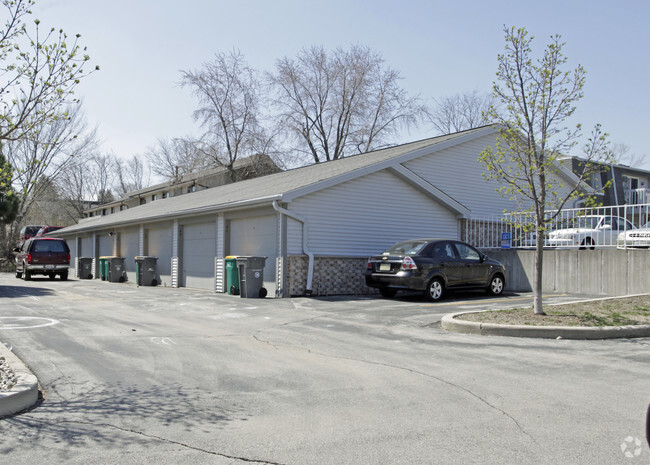 Garages - South Shore Point