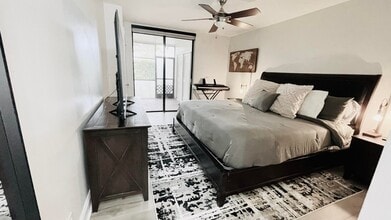 Building Photo - 4718 NW 22nd St Building Photo - 4718 NW 22nd St