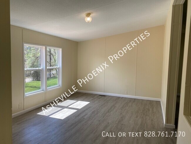 Foto del edificio - 214 S Morgan Branch Rd