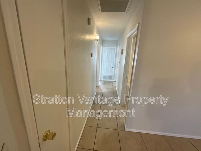 Foto del edificio - 529 W Melrose Dr