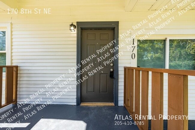 Building Photo - 170 8th St NE