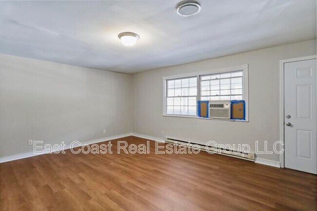 Foto del edificio - 13628 Pennsylvania Ave