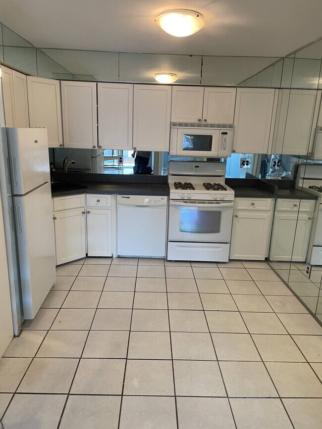 Foto del edificio - 2811 E 26th St