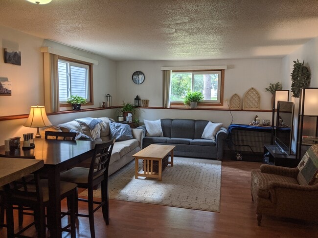 Living Room - 1014 10th Ave N