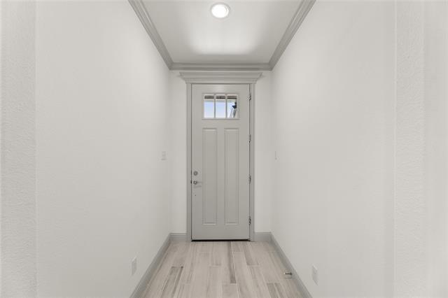Building Photo - 327 Brookview Dr