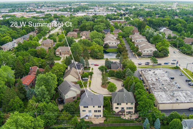 Building Photo - 28 W Summerset Ct