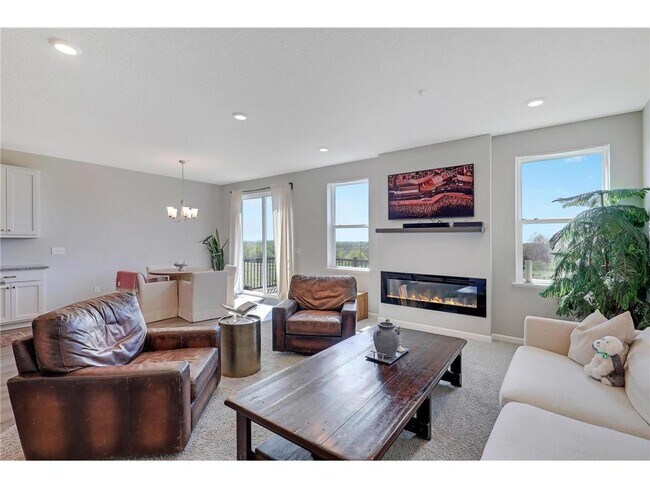Building Photo - 6743 Bluestem Wy