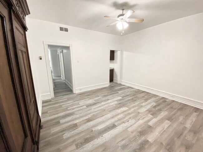 Living room - 3622 Old York Rd