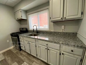 Building Photo - 22 4th St