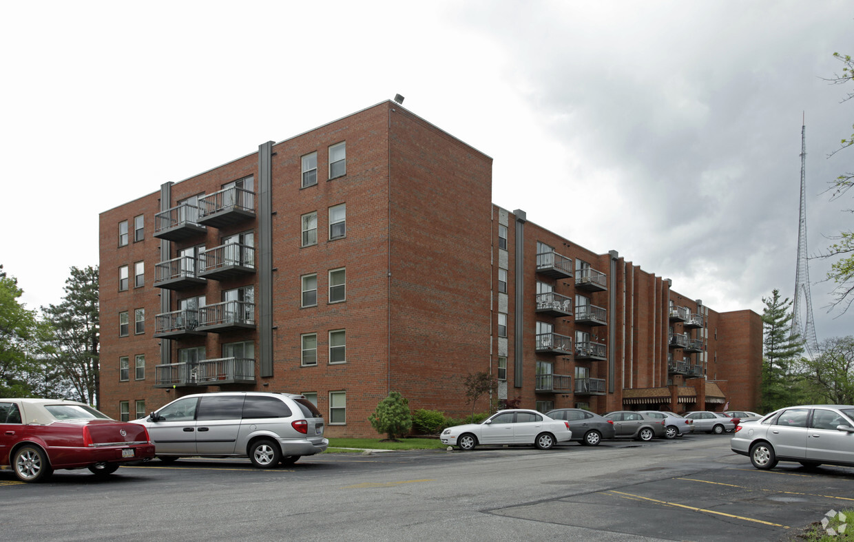 Primary Photo - Center Hill Terrace Apartments