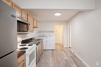 Building Photo - 120 Raymond Ave