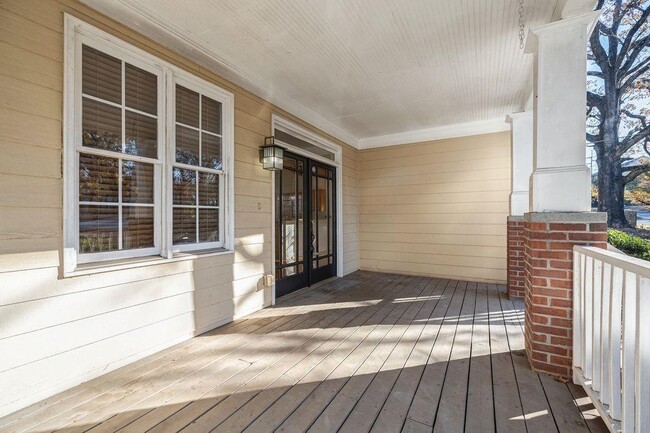 Building Photo - 2310 Hosea L Williams Dr NE