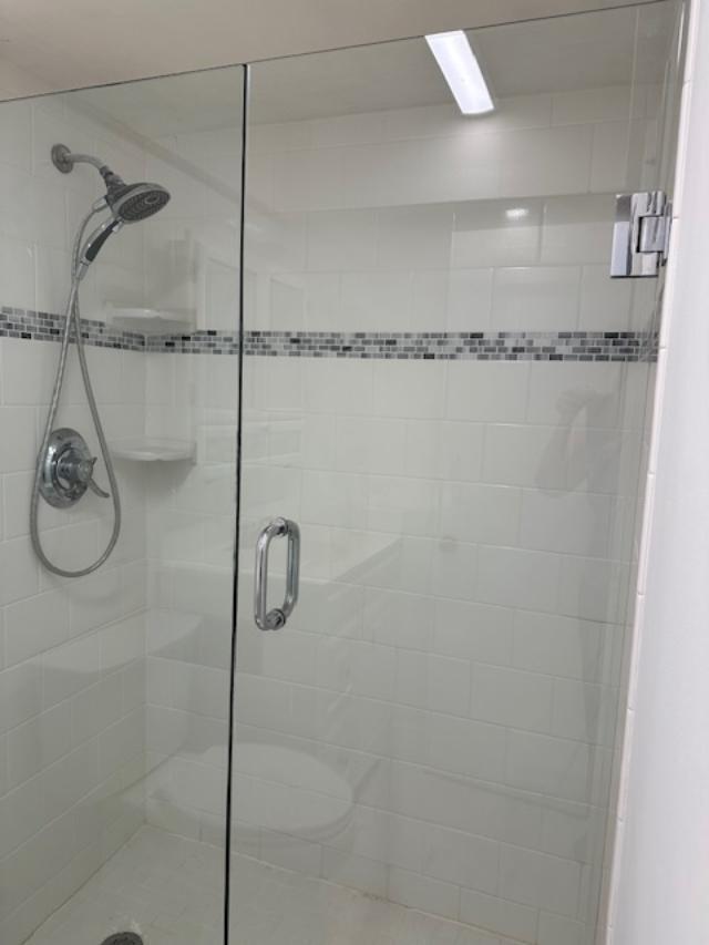 Building Photo - 331 Tequesta Dr