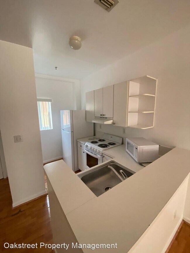 Foto del edificio - 1 br, 1.5 bath House - 928 SW 3rd Street #...