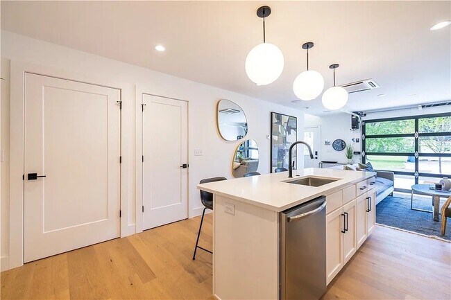 Foto del edificio - 61511 SW C St