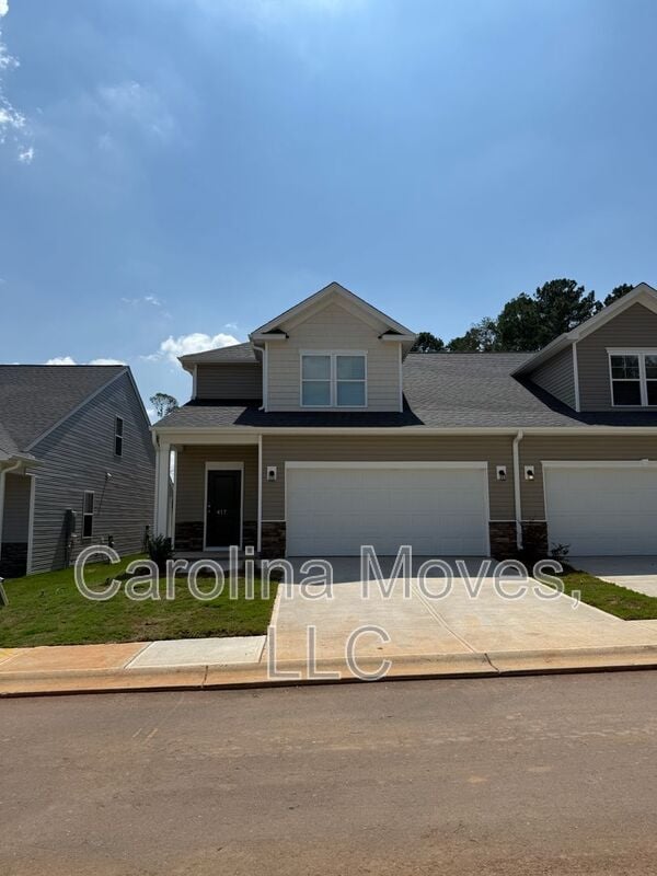 Building Photo - 417 Mariene Dr