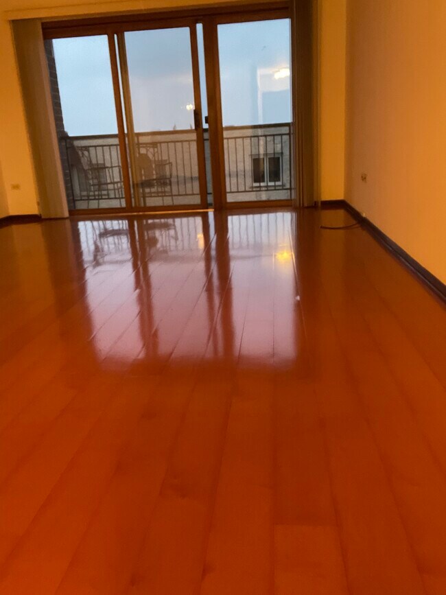 Foto del edificio - 6441 W Warner Ave
