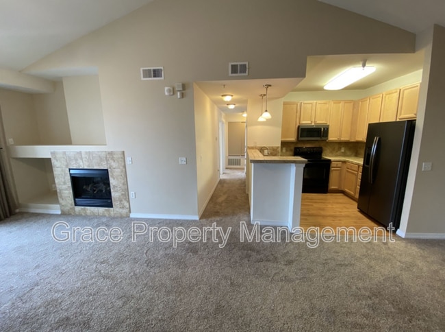 Building Photo - 804 Summer Hawk Dr