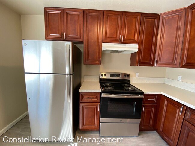 Building Photo - 4960-4970 Auburn Dr