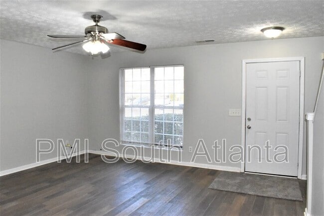 Building Photo - 5798 Strathmoor Manor Cir