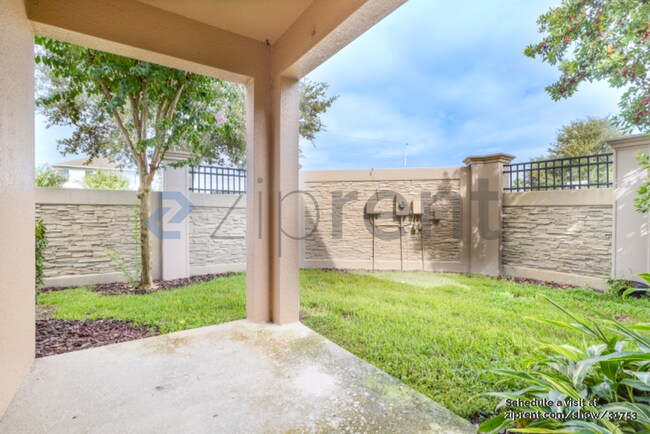 Foto del edificio - 210 Merry Brook Cir