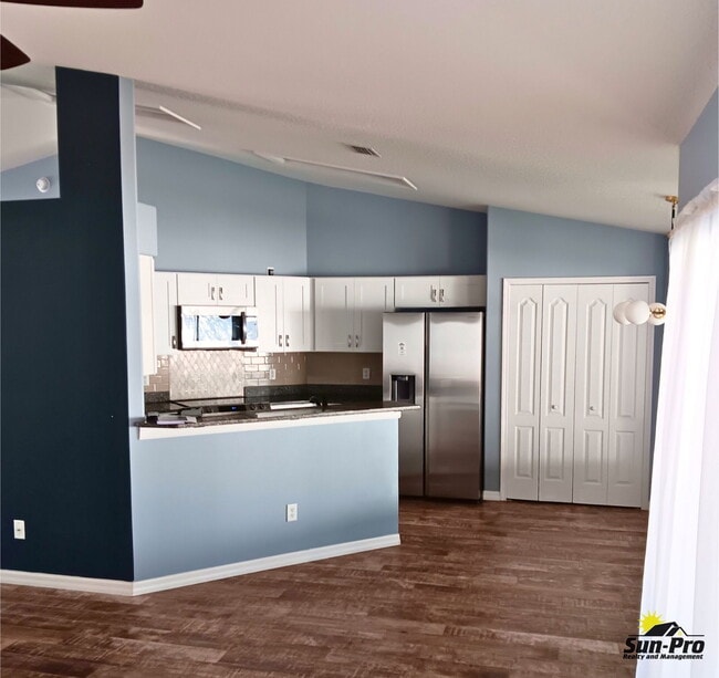 Building Photo - 1305 Shadow Path Dr