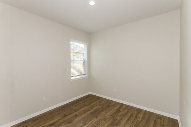 Building Photo - 7626 Tipton Meadow Way