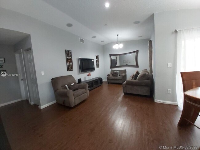 Building Photo - 12550 SW 248th Terrace