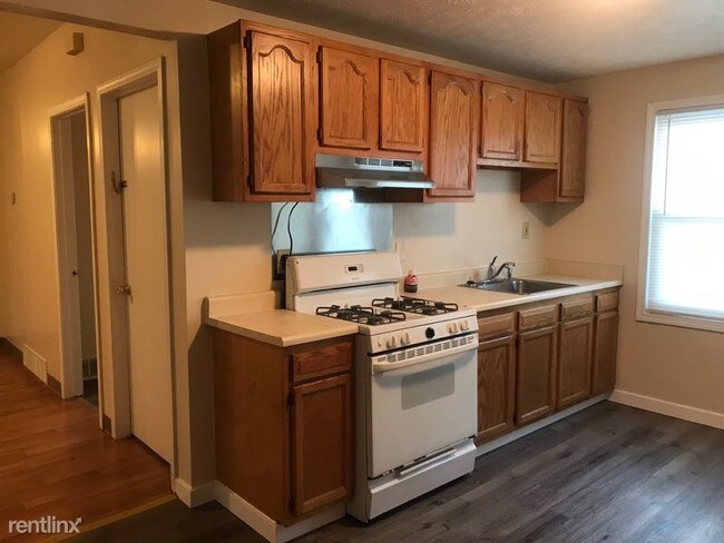 Foto del edificio - 6412 Storer Ave