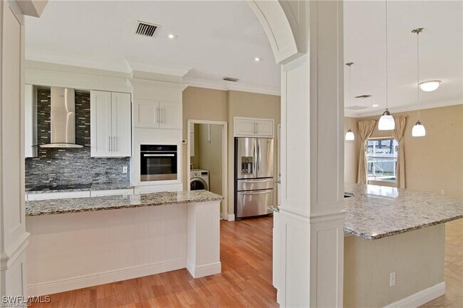 Foto del edificio - 805 SW 4th Pl