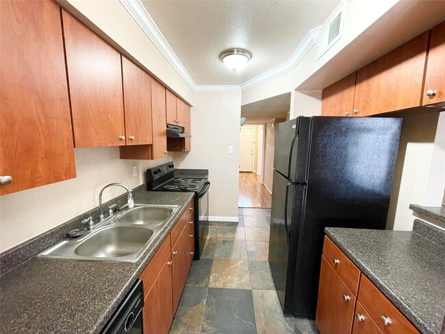 Building Photo - 9303 Hammerly Blvd